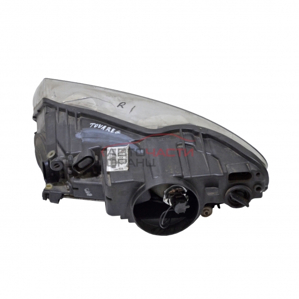 Десен фар VW Touareg 3.0 TDI 225 конски сили 7L6941032A