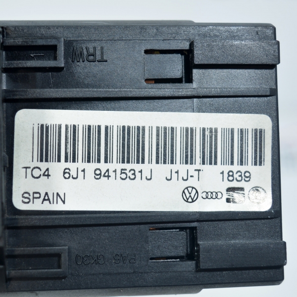 Ключ светлини Seat Ibiza 1.4 16V 85 конски сили 6J1941531J 2009г