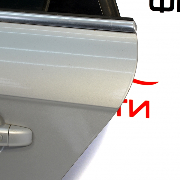 Задна лява врата Audi A4 2.0 TDI 143 конски сили