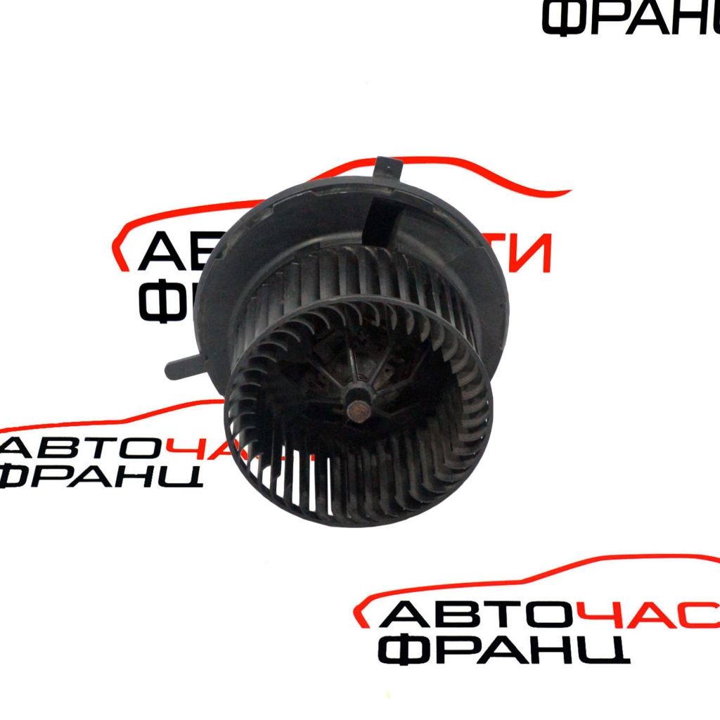 Вентилатор парно VW Tiguan 2.0 TDI 1K2819015A