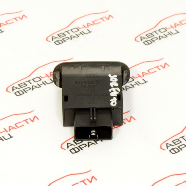 Бутони заден капак резервоар Kia Sorento 2.5 CRDi 93550 3E000