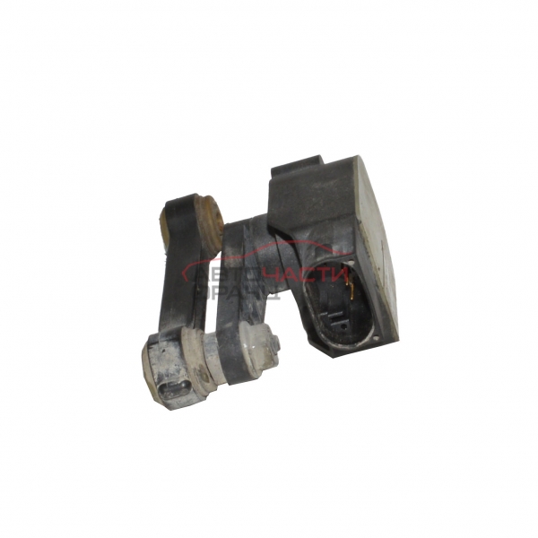 Преден десен сензор височина VW Touareg 3.0 TDI 225 конски сили 7L0616214B