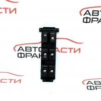 Панел бутони  стъкло Hyndai Santa Fe 2.2 CRDI 150 конски сили 371490