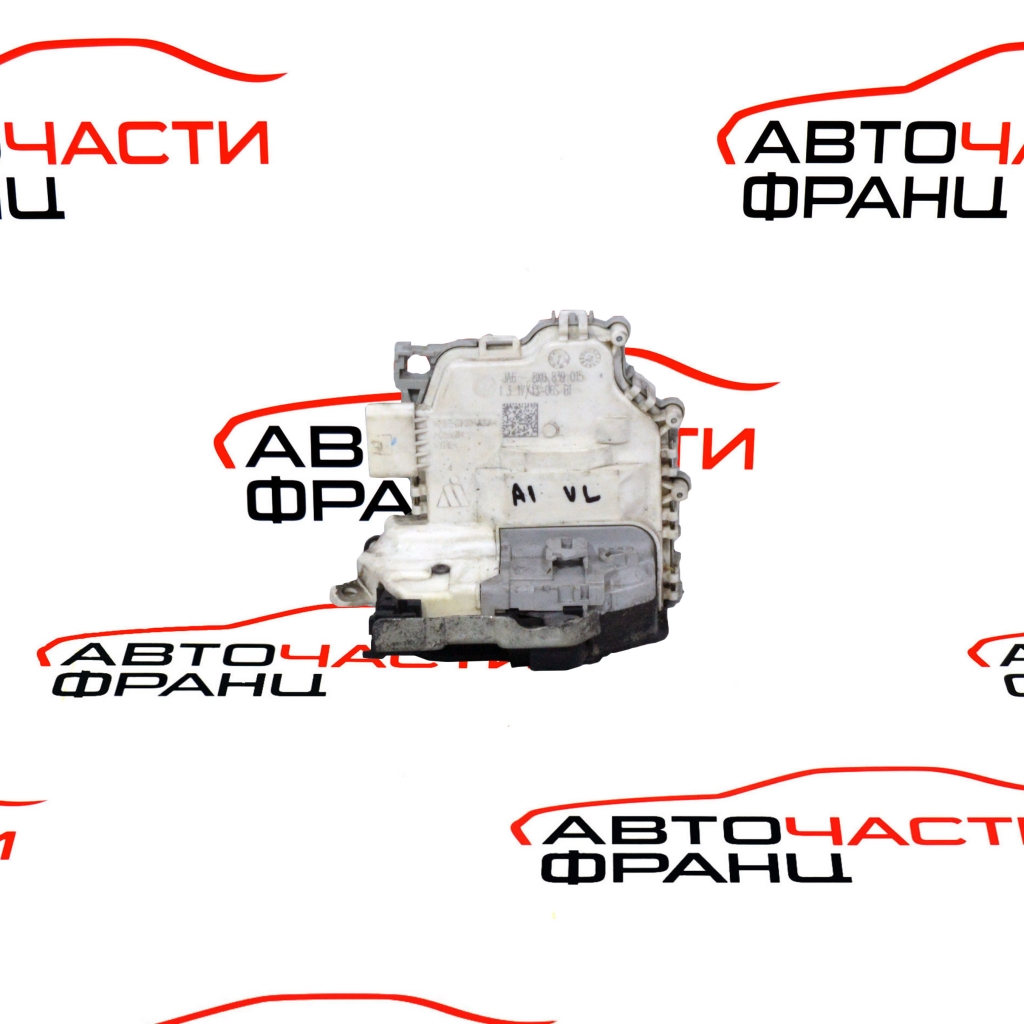Задна лява брава Audi A1 1.6 TDI 105 конски сили 8X0837015 6 пина