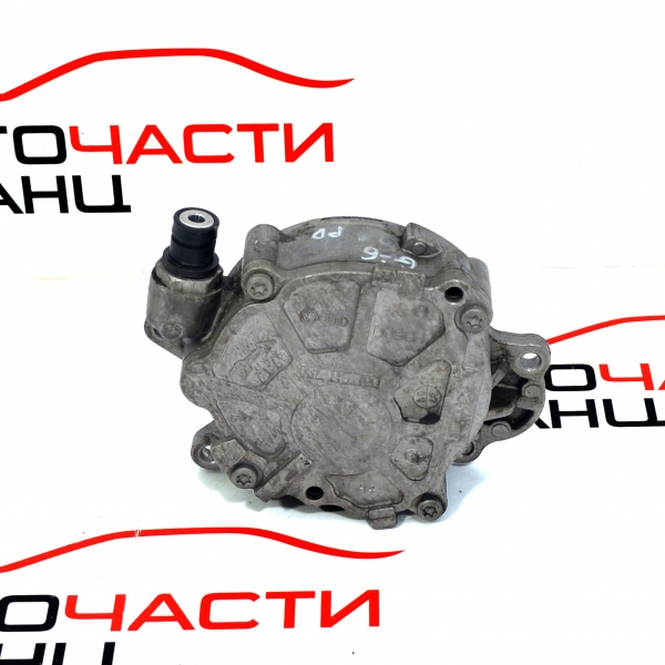 Вакуум помпа Audi A4 2.0 TDI 163 конски сили 03L145100F