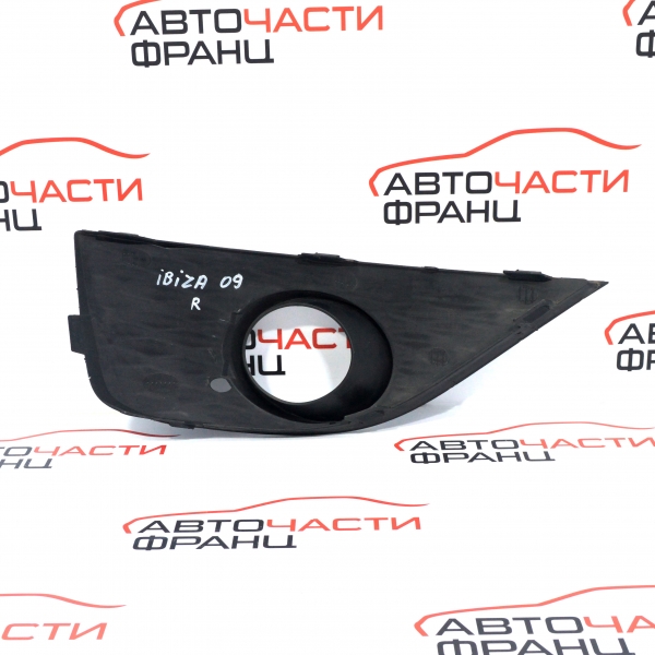 Дясна решетка предна броня Seat Ibiza 1.2 i 6J0853666A