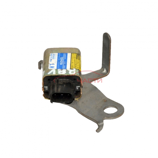Преден ляв airbag сензор Toyota Rav 4 2.0 D-4D 116 конски сили 89830-42020