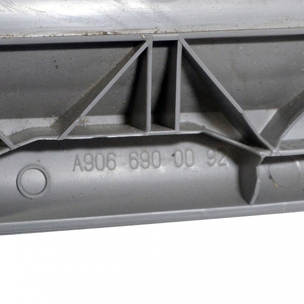 Конзола ляв сенник Mercedes Sprinter 2.2 CDI 150 конски сили A9066900092