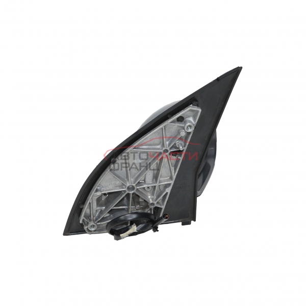 Дясно огледало VW Golf 5 1.6 FSI 115 конски сили