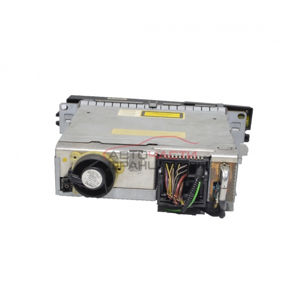 Радио CD BMW E61 3.0 D 218 конски сили 65.12-6948351