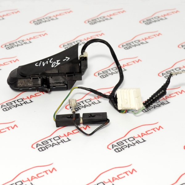 Бутони волан Honda Civic VIII 2.2 I-CTDI 140 конски сили