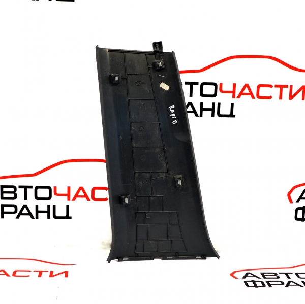 Конзола дясна средна колона Skoda Rapid 1.6 TDI 105 конски сили 5JA867282B