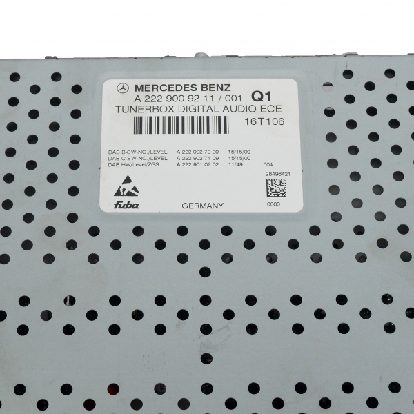 Радио тунер Mercedes A Class W176 A 45 AMG 381 конски сили А2229009211 2016г