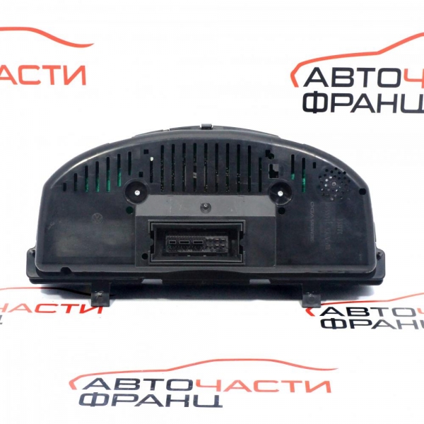 Километражно табло VW Passat VI 2.0 TDI 140 конски сили 3C0920871E