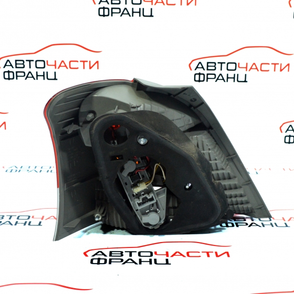 Десен стоп Toyota Yaris 1.3 i 87 конски сили