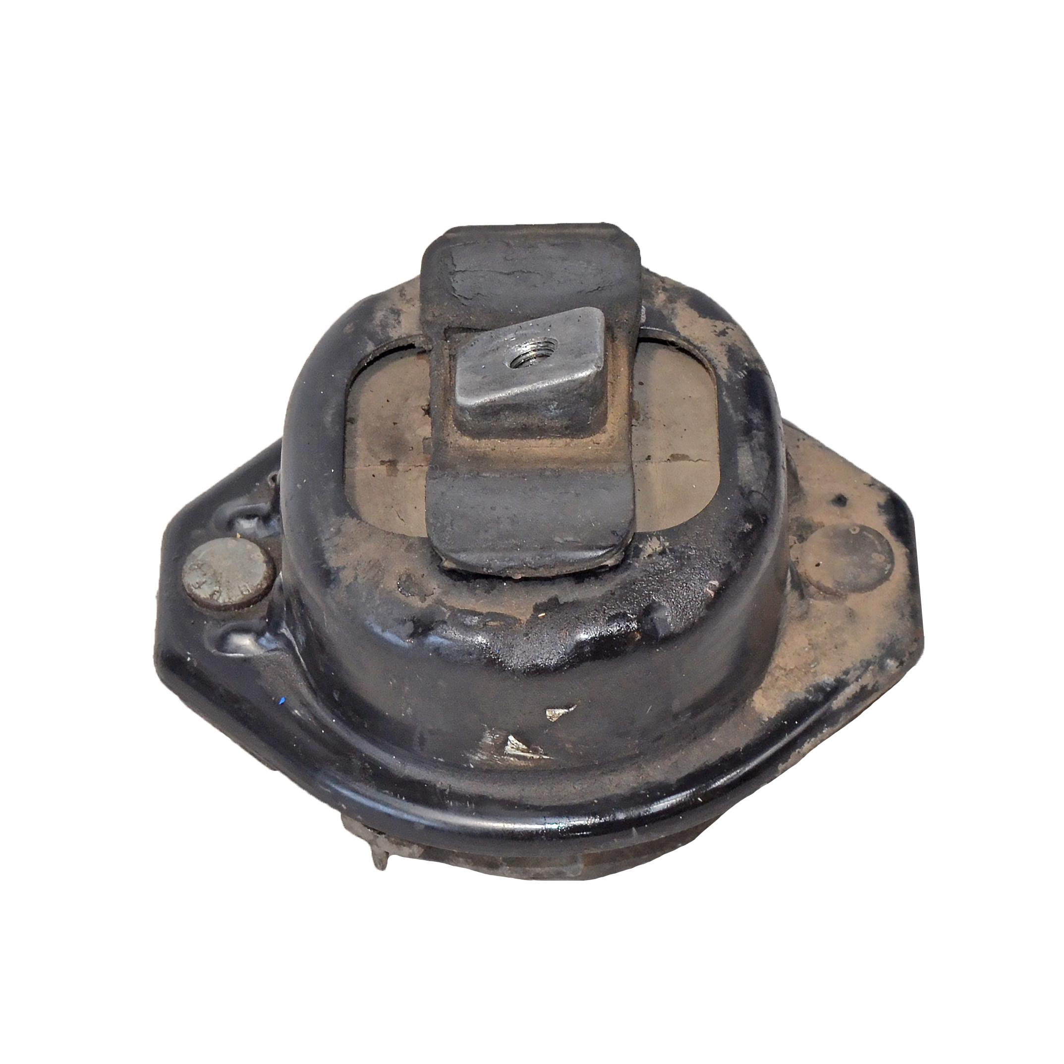 Десен тампон двигател BMW E65 3.0 D 218 конски сили