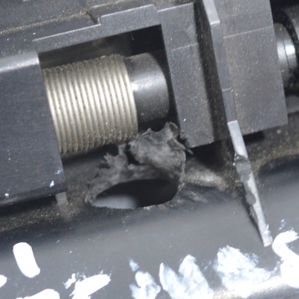 Пепелник Mercedes S-Class W221 3.0 CDI 235 конски сили A2216801552