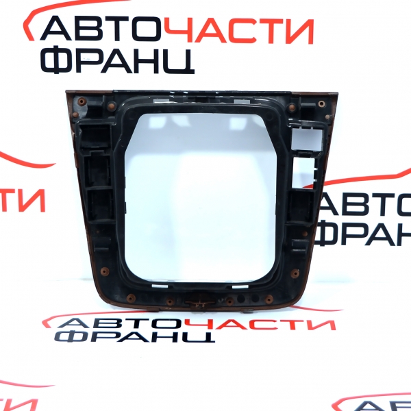 Конзола скоростен лост VW Passat 2.0 TDI 140 конски сили 3C0864263