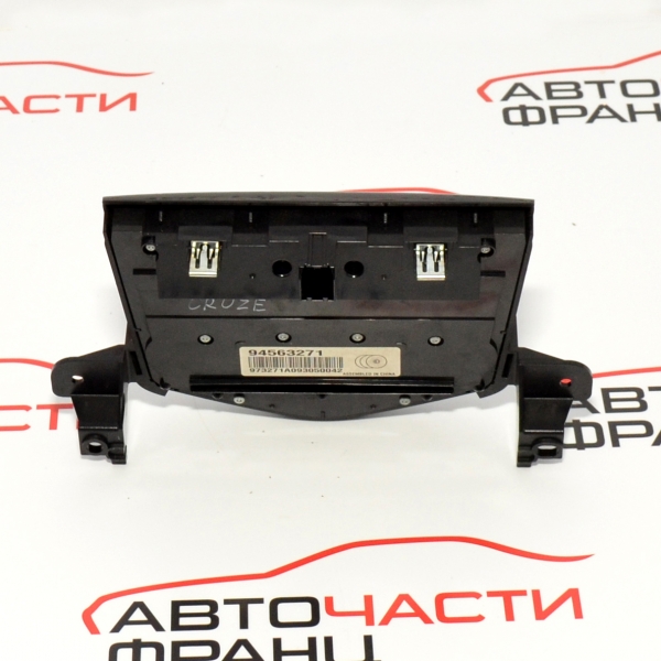 Панел радио CD Chevrolet Cruze 1.8 i 141 конски сили 94563271