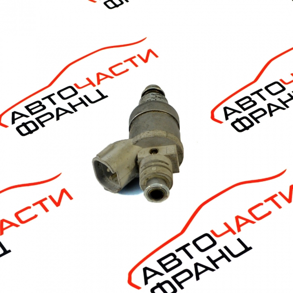 Дюза бензин Mitsubishi Lancer 1.5 i 109 конски сили MR988977 2010г