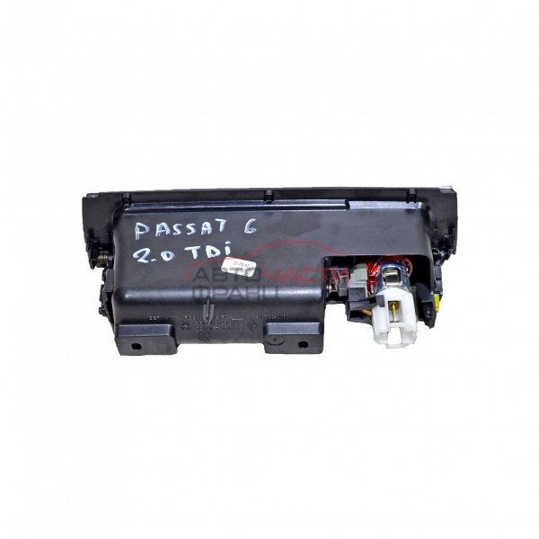 Пепелник VW Passat VI 2.0 TDI 170 конски сили 3C0863284