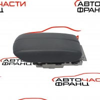 Подлакътник Audi A8 4.2 TDI 351 конски сили 4H0864206D  2010г