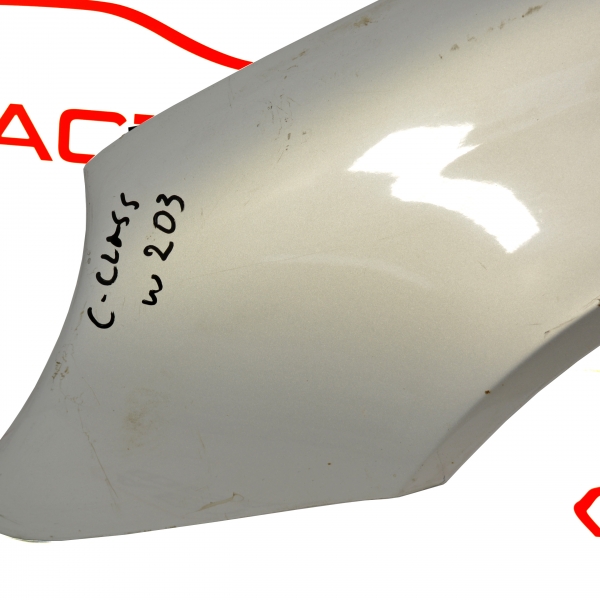 Преден ляв калник Mercedes C Class W203 2.2 CDI 150 конски сили