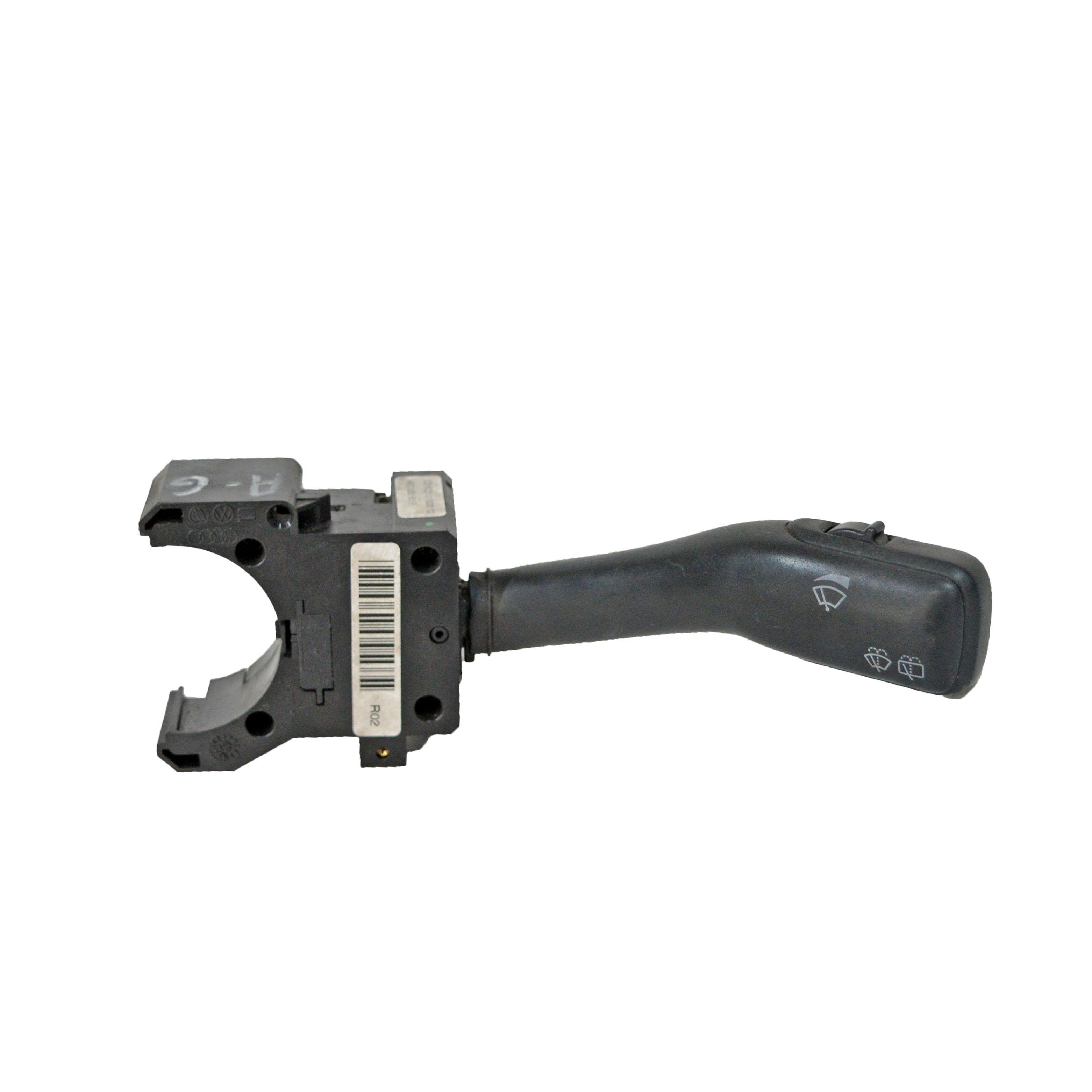 Лост чистачки Audi A6 2.5 TDI 150 конски сили 4B0953503F