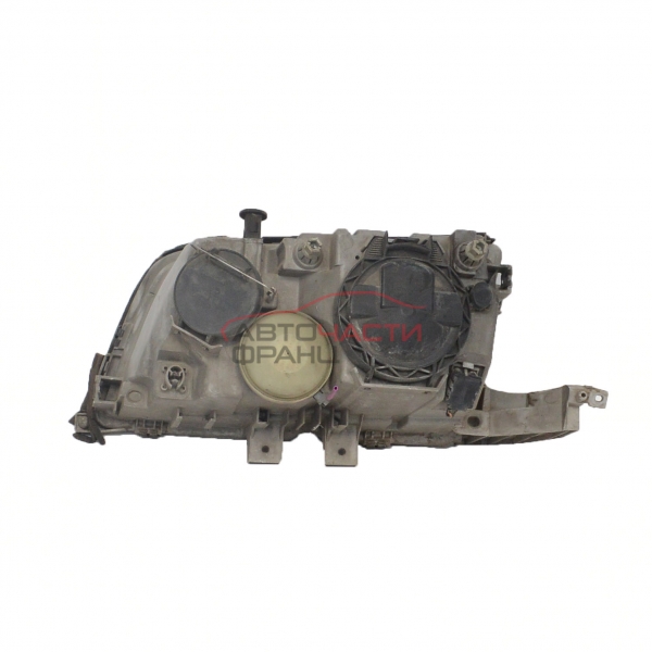 Десен фар Mercedes C-class W202 1.8 бензин 121 конски сили