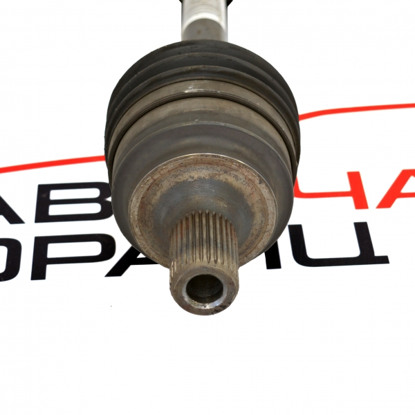 Предна лява полуоска Mercedes GLK X204 2.2 CDI 4-matic A2043301500 2013г