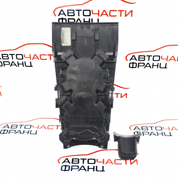 Паставка за чаши Mercedes GL X164 4.7 i 340 конски сили A1646801814