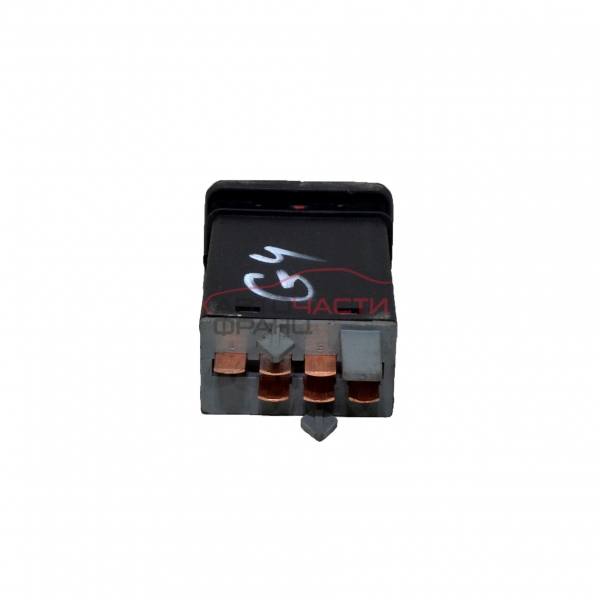 Бутон аварийни светлини VW Golf 4 1.4 16V 75 конски сили