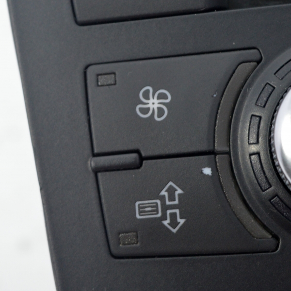 Панел климатроник Audi A6 3.0 TDI 233 конски сили 4F1820043AB