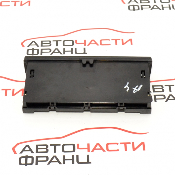 Барче съхранение Audi A4 кабрио 1.8 Turbo 163 конски сили 8H0857058F