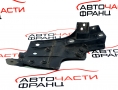 Държач преден ляв калник Audi A8 4.2 TDI 4H0821233 2010г Държач преден ляв калник Audi A8 4.2 TDI 4H0821233 2010г