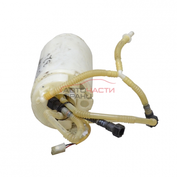 Дясна бензинова помпа VW Touareg 3.2 V6 220 конски сили 775370