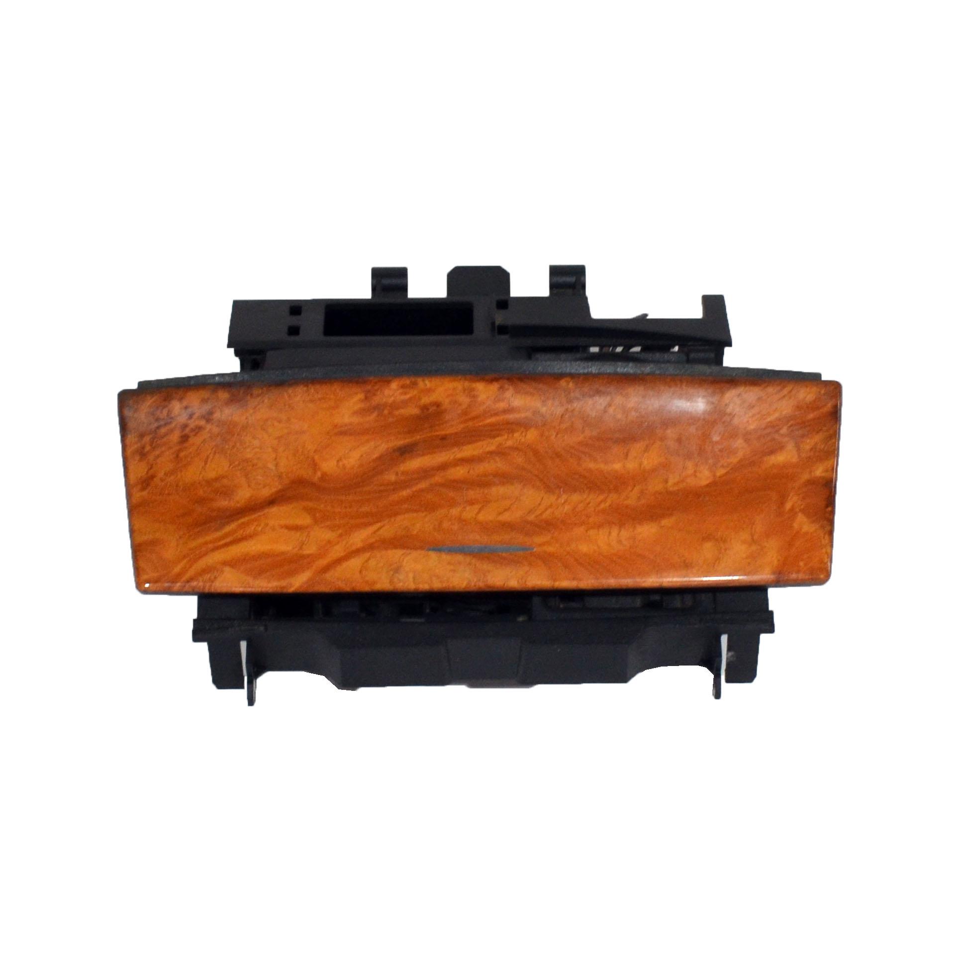 Пепелник Mercedes CLK W209 2.7 CDI 170 конски сили A2096800550