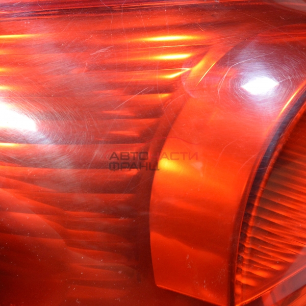 Ляв стоп Renault Clio III 1.2 16V 75 конски сили 89035079