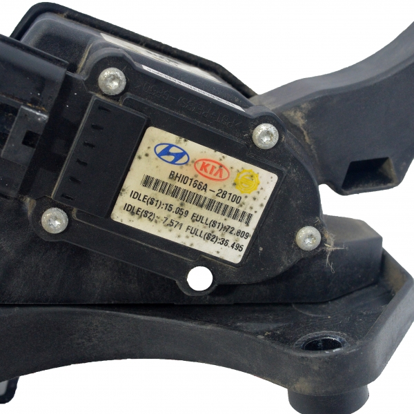 Педал газ Hyundai Santa Fe 2.2 CRDI 150 конски сили BHI0166A-2B100