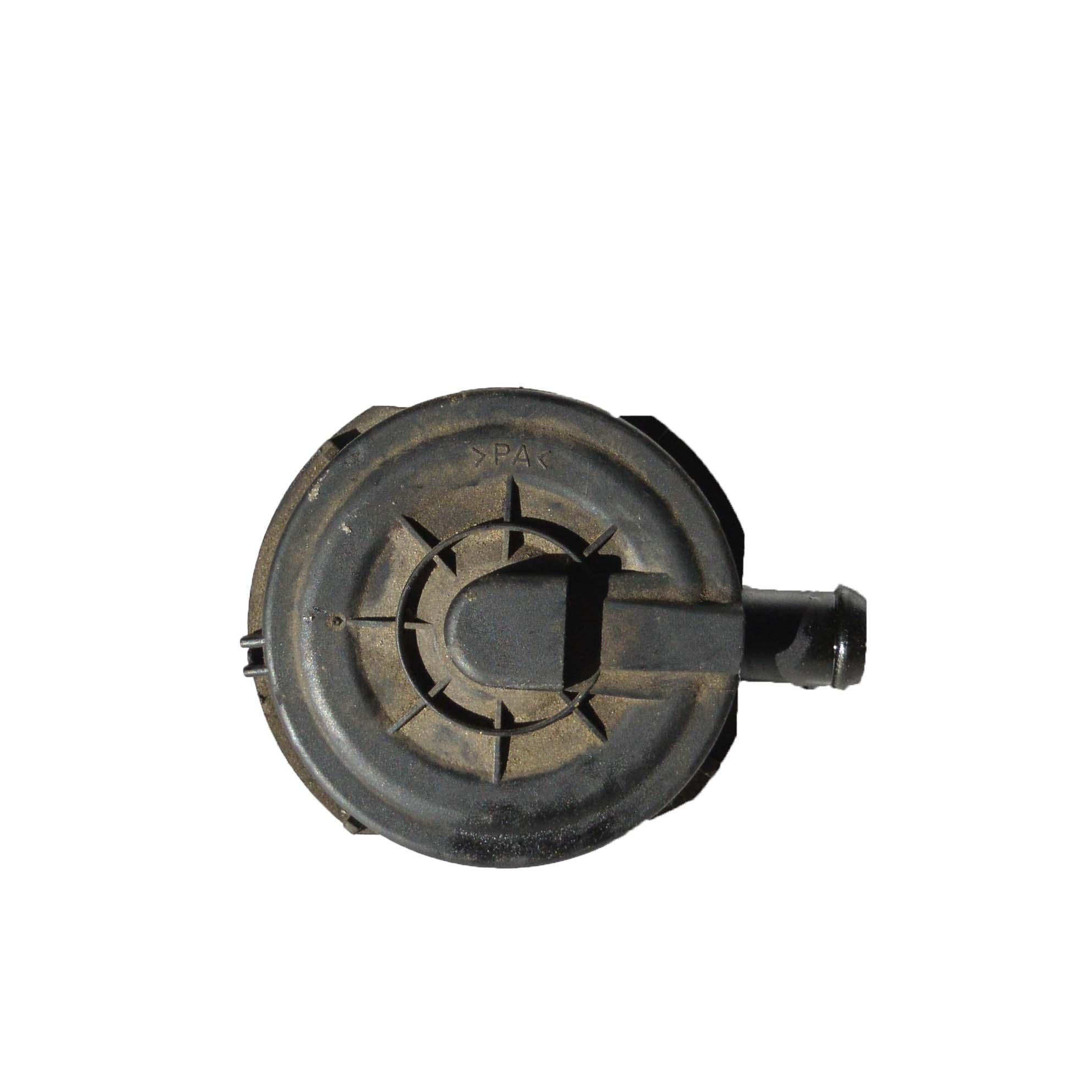 Клапан картерна вентилация Audi A8 3.7 V8  077103245B