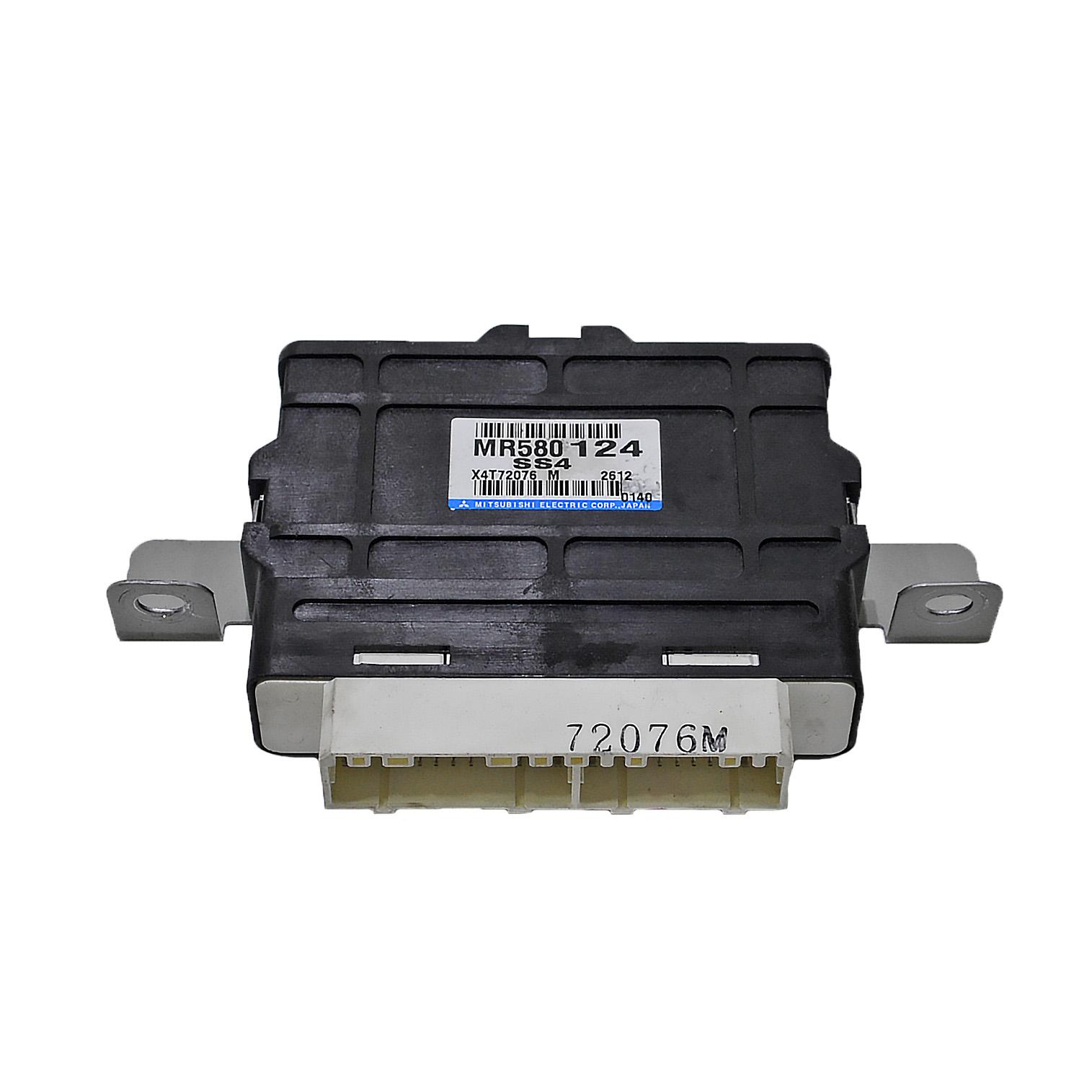 Компютър раздатка Mitsubishi Pajero III 3.2 Di-D 160 конски сили MR580124