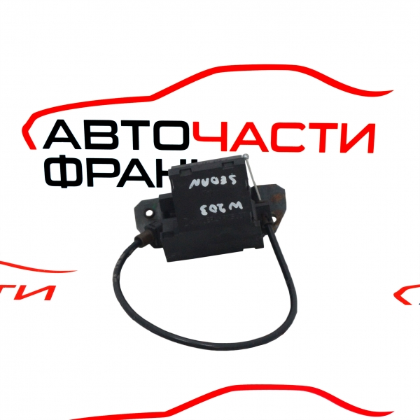 Брава заден капак Mercedes C Class W203 2.2 CDI A2037500184 2 пина