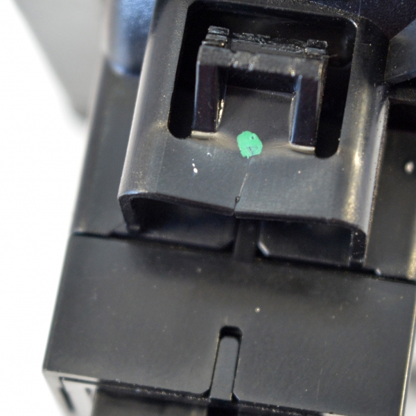 Бутон задно ляво стъкло BMW F10 2.0 D 184 конски сили 9163527-01 2010г