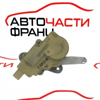 Машинка централно заден капак Toyota Yaris 1.4 D-4D