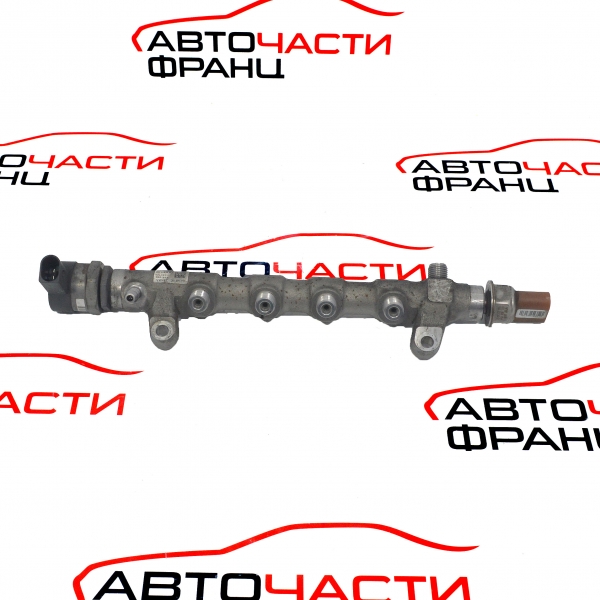 Горивна рейка VW Passat VII 140 конски сили 03L089N 2013г