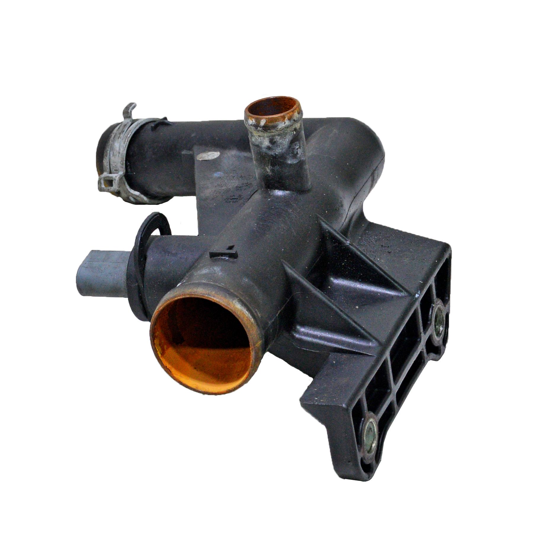 Воден фланец VW Crafter 2.5 TDI 109 конски сили 076121050А