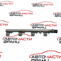 Лява горивна рейка BMW X6 M 5.0 i 555 конски сили 13537547600-06 2014г