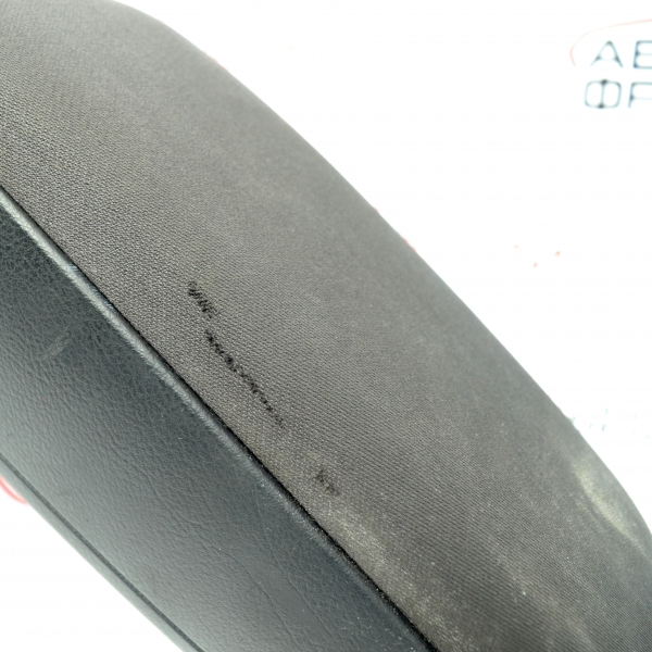 Подлакътник Audi A4 кабрио 1.8 Turbo 163 конски сили 8E0864207