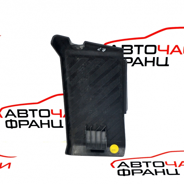 Подложка почивка крак Audi Q7 3.0 TDI 233 конски сили 4L1864777