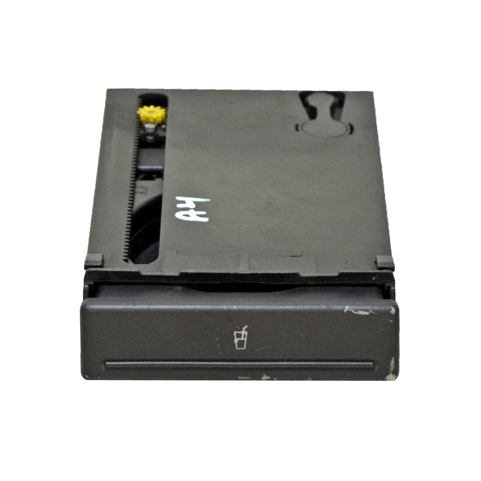 Поставка чаша Audi A4 3.0 i 220 конски сили 8H1862534A